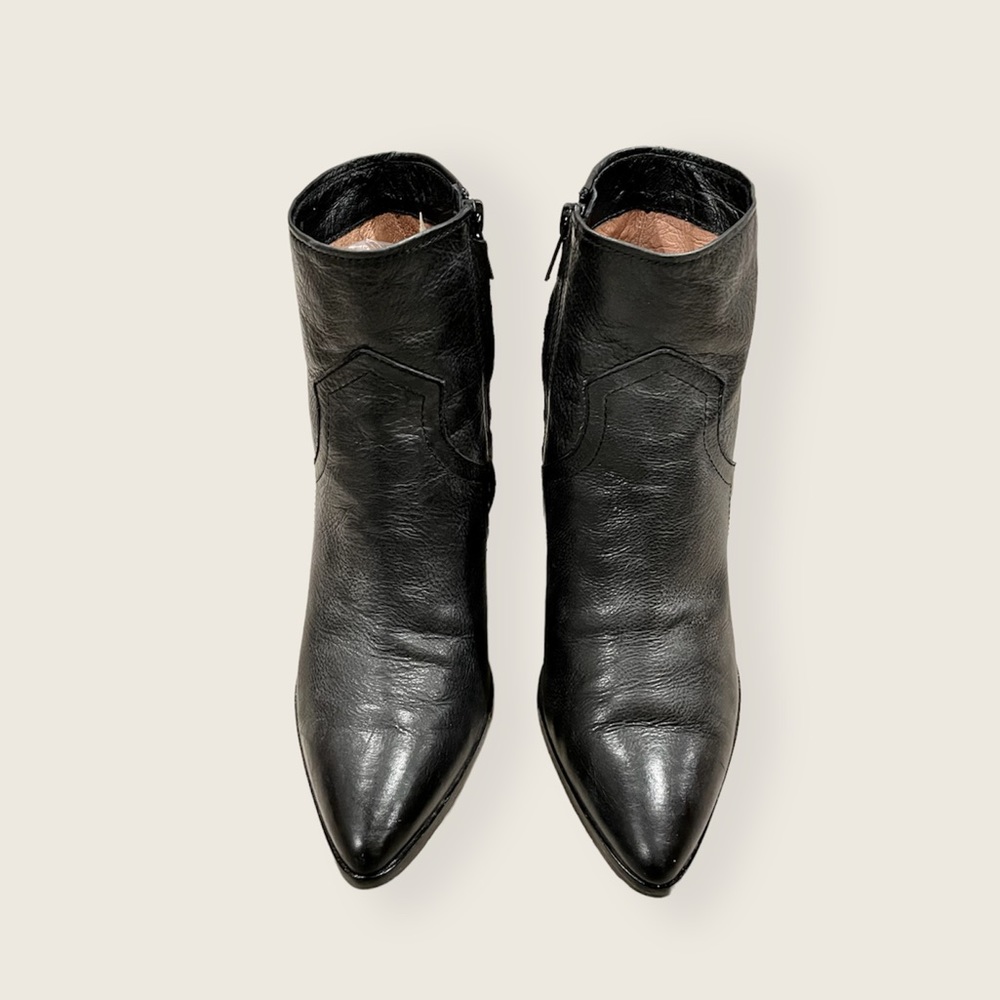Frye Flynn Short Zip Fall/Winter Black Leather Heeled Chic Everyday Ankle Bootie - Picture 10 of 15